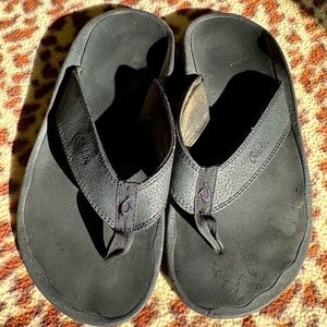 OLUKAI ‘OHANA’ sandals/slippahs/flip-flops. Sz 42